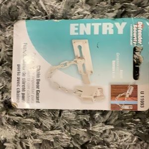 Entry Chain Door Gaurd